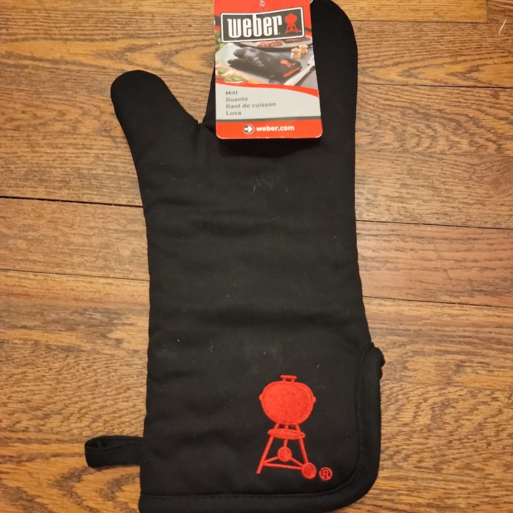 Weber Heat Resistant BBQ Grill Mitt Hand Protection One Size Fits Most - NWT